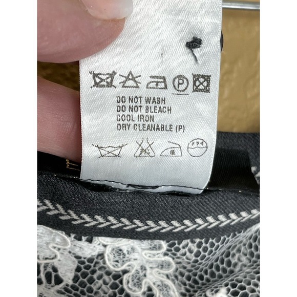 Escada Wool Blend Pencil Skirt with Lace Accent, Size 46 (XL) - Picture 9 of 9